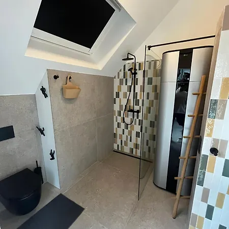 Business 'loft' Intimate *