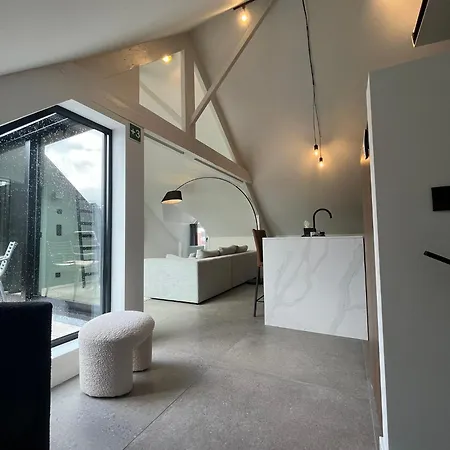 Business 'loft' Intimate